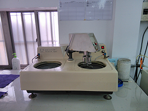 Grinding and Polishing Machine